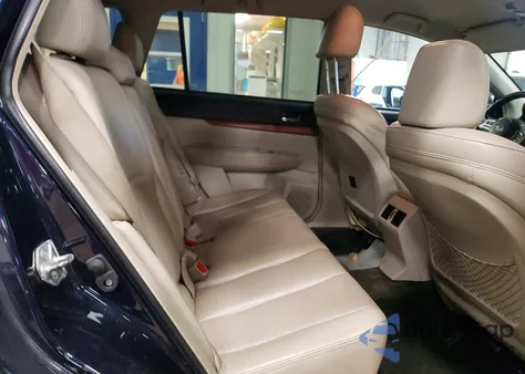 2013 Subaru Outback 2.5I Limited z USA, uszkodzony, nr VIN 4S4BRBJCXD3239011